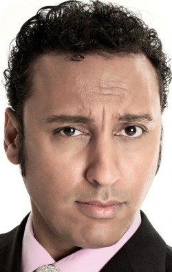 All best and recent Aasif Mandvi pictures.