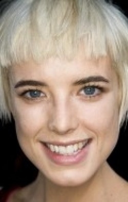 Agyness Deyn - bio and intersting facts about personal life.