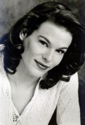 Alexandra Billings - bio and intersting facts about personal life.