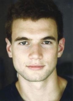 Alex Russell - bio and intersting facts about personal life.