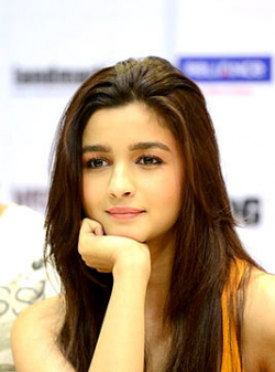 Alia Bhatt - bio and intersting facts about personal life.