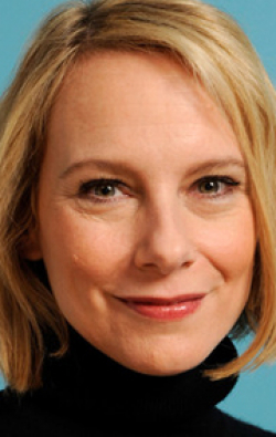 Recent Amy Ryan pictures.
