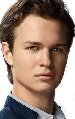 Ansel Elgort pictures
