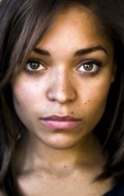 Antonia Thomas - bio and intersting facts about personal life.