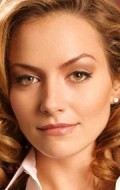 Becki Newton - bio and intersting facts about personal life.