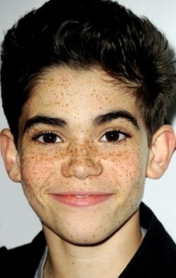 Cameron Boyce - bio and intersting facts about personal life.