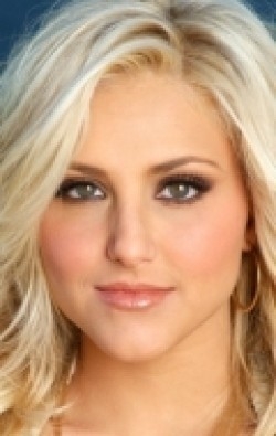 Cassie Scerbo - bio and intersting facts about personal life.