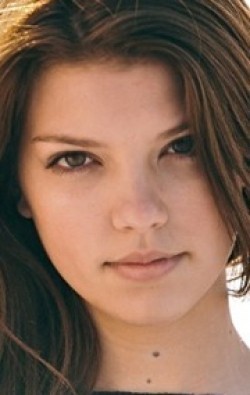 Catherine Missal - bio and intersting facts about personal life.