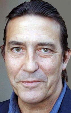 Ciarán Hinds pictures