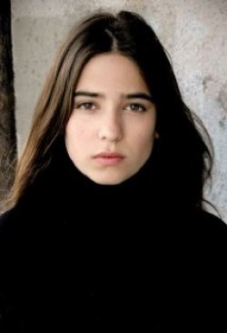 Clara Mamet - bio and intersting facts about personal life.