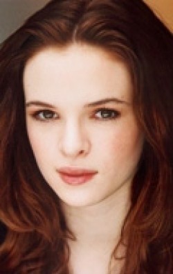 Danielle Panabaker - wallpapers.