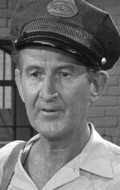 Doodles Weaver - bio and intersting facts about personal life.