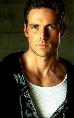 Dylan Bruce pictures