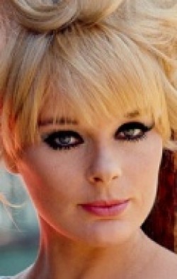 Elke Sommer - bio and intersting facts about personal life.