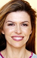 Finola Hughes - bio and intersting facts about personal life.