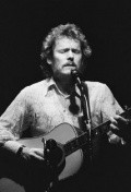 Gordon Lightfoot - bio and intersting facts about personal life.
