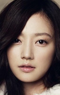 Ha-yoon Song - bio and intersting facts about personal life.