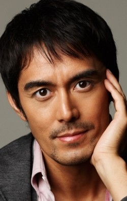 Hiroshi Abe - bio and intersting facts about personal life.