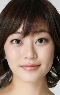 Hyo-jin Kim - bio and intersting facts about personal life.