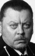 Hywel Bennett - bio and intersting facts about personal life.
