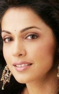 Isha Koppikar - bio and intersting facts about personal life.