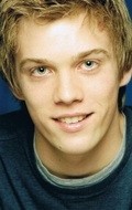 Jake Abel - bio and intersting facts about personal life.
