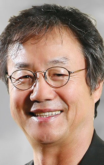 Jeong Dong Hwan pictures