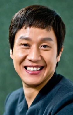 Jeong Woo pictures