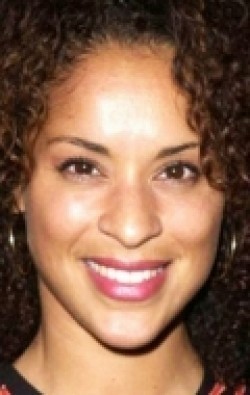 Karyn Parsons pictures