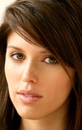 Kayla Ewell - bio and intersting facts about personal life.