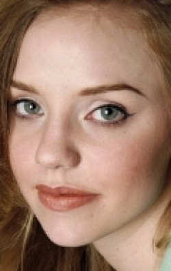 Kelli Garner - bio and intersting facts about personal life.