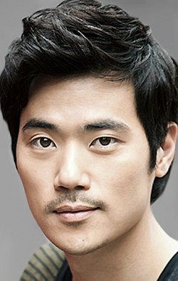 Kim Kang Woo - bio and intersting facts about personal life.