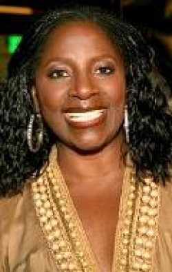 LaTanya Richardson Jackson - bio and intersting facts about personal life.