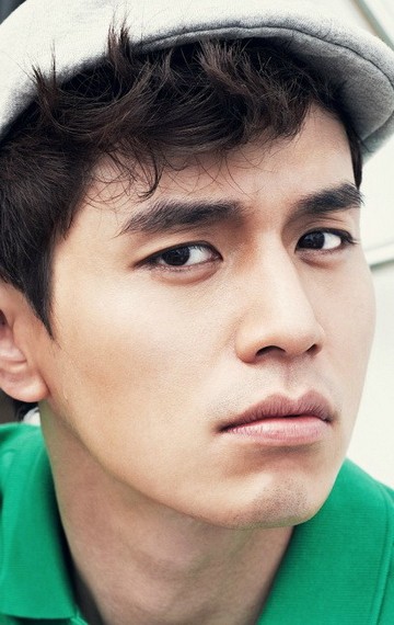 Lee Dong Wook - bio and intersting facts about personal life.