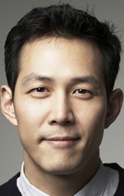 Lee Jung Jae - bio and intersting facts about personal life.