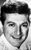 Liberace - bio and intersting facts about personal life.
