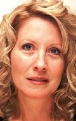 Linda Kozlowski - bio and intersting facts about personal life.