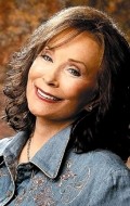 Loretta Lynn - bio and intersting facts about personal life.