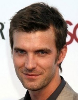 Lucas Bryant pictures