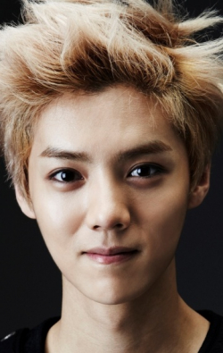 Recent Luhan pictures.