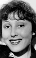 Luise Rainer - wallpapers.