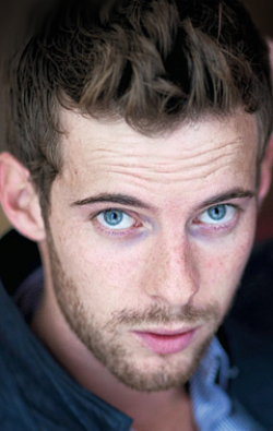 Luke Treadaway - bio and intersting facts about personal life.