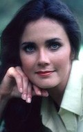 Lynda Carter - bio and intersting facts about personal life.