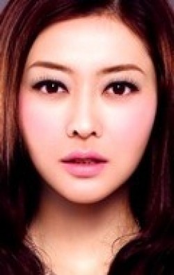 Lynn Hung - bio and intersting facts about personal life.