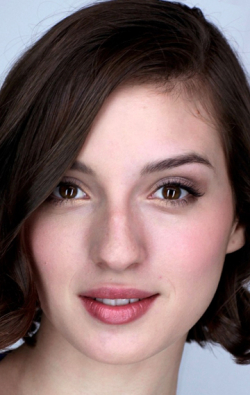 Maria Valverde - bio and intersting facts about personal life.