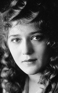 Mary Pickford - bio and intersting facts about personal life.