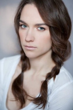 Melanie Scrofano - bio and intersting facts about personal life.