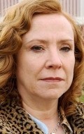 Melanie Hill - bio and intersting facts about personal life.