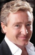 Michael Flatley - bio and intersting facts about personal life.