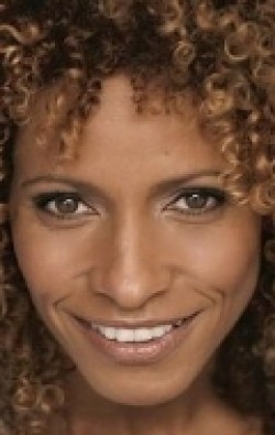 Michelle Hurd pictures